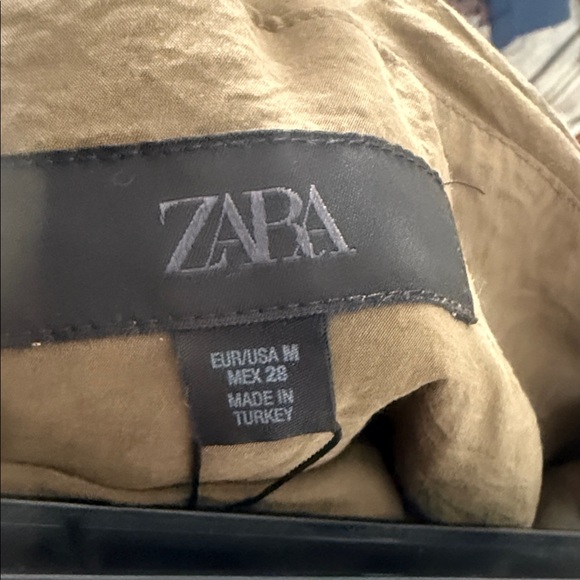 Zara Khaki Skirt with Layered Design - Picture 2 of 6